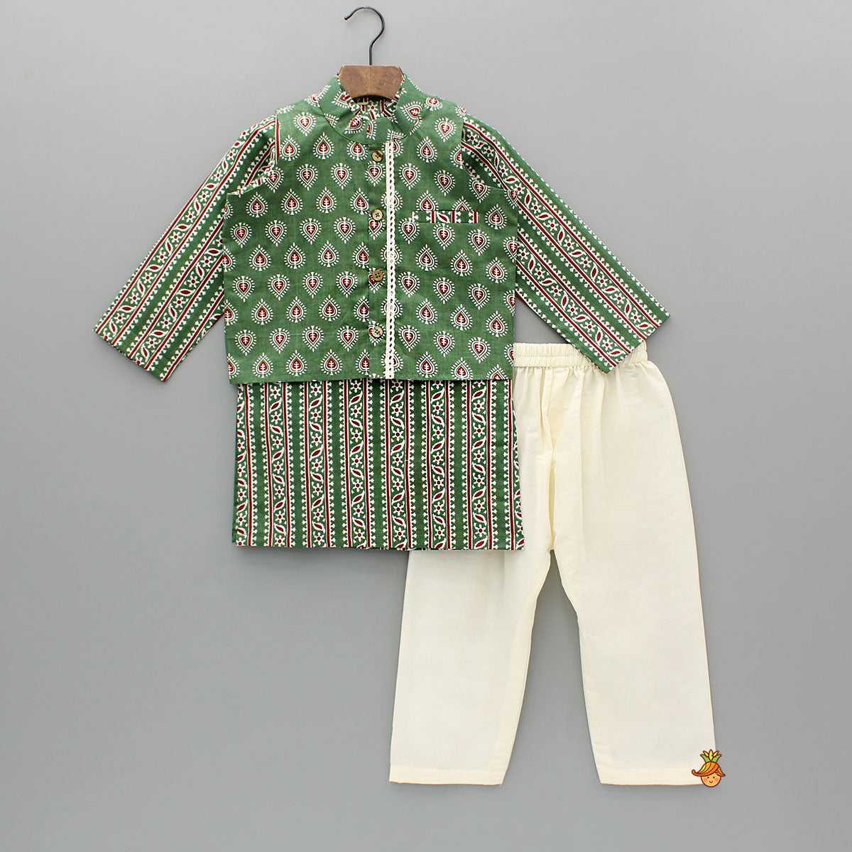 Pre Order: Printed Green Kurta And Jacket With Pyjama