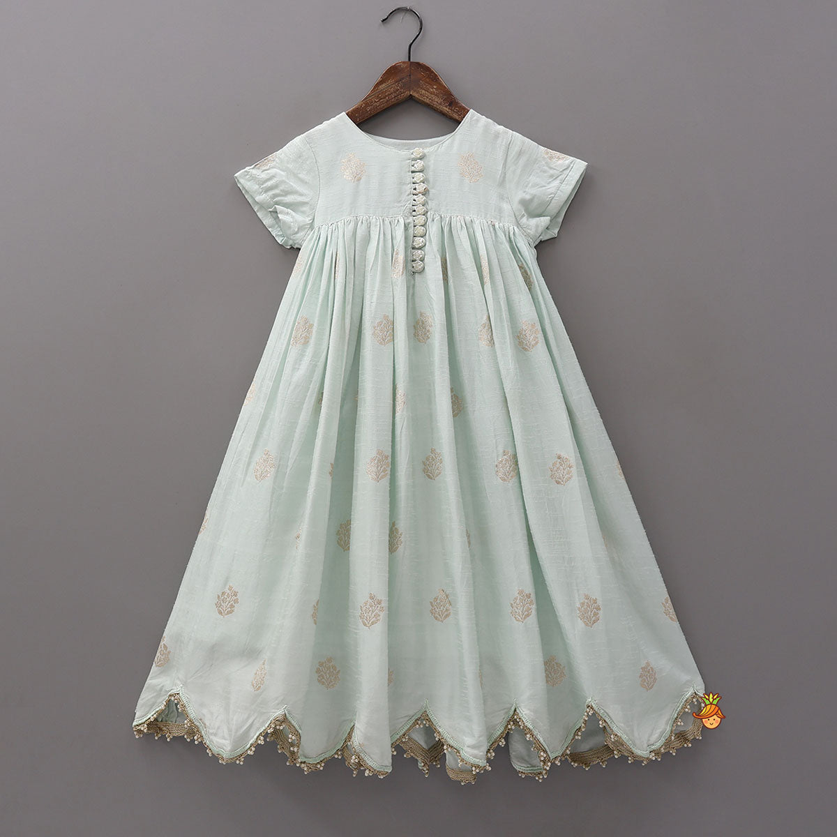 Pre Order: Elegant Kurti With Scalloped Hem