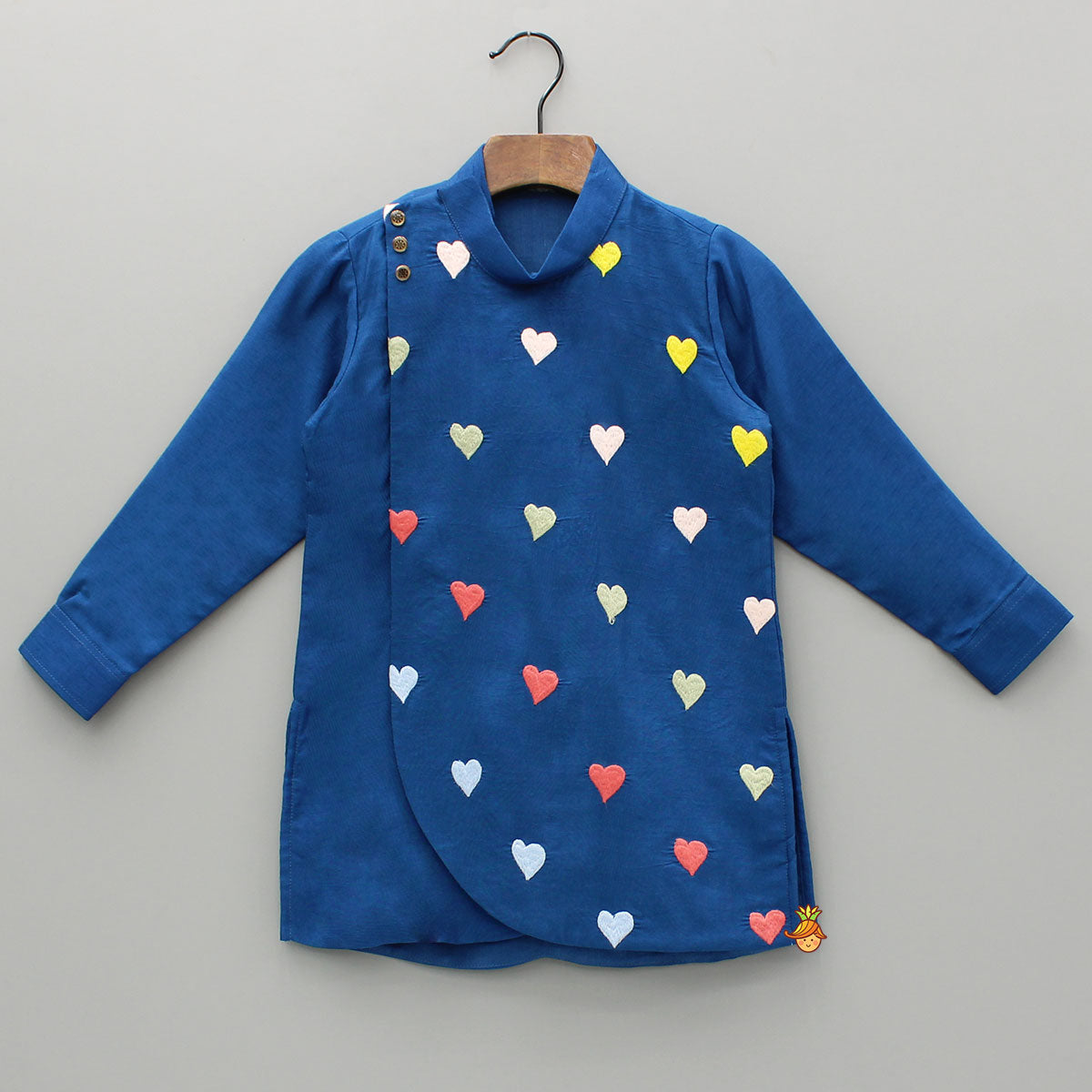 Pre Order: Blue Heart Embroidered Flap Kurta And Pyjama