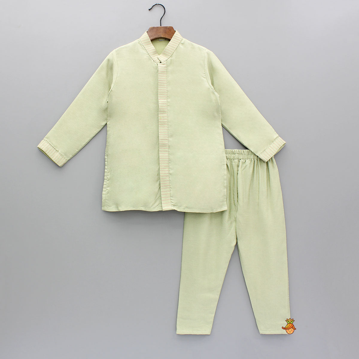 Pre Order: Green Kurta With Embroidered Jacket And Pyjama