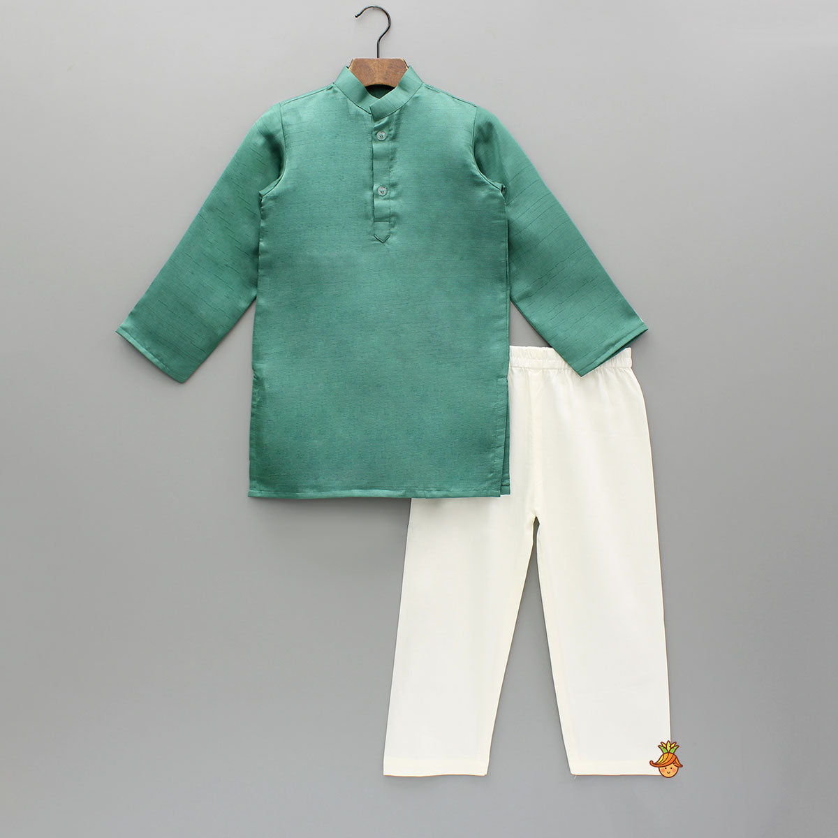 Pre Order: Green Kurta And Embroidered Jacket With Pyjama