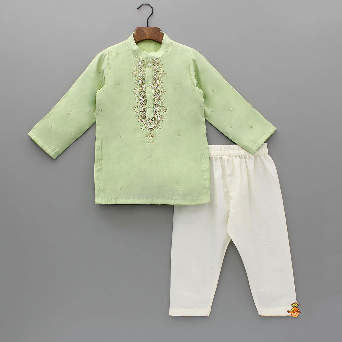 Pre Order: Embroidered Green Kurta And Pyjama