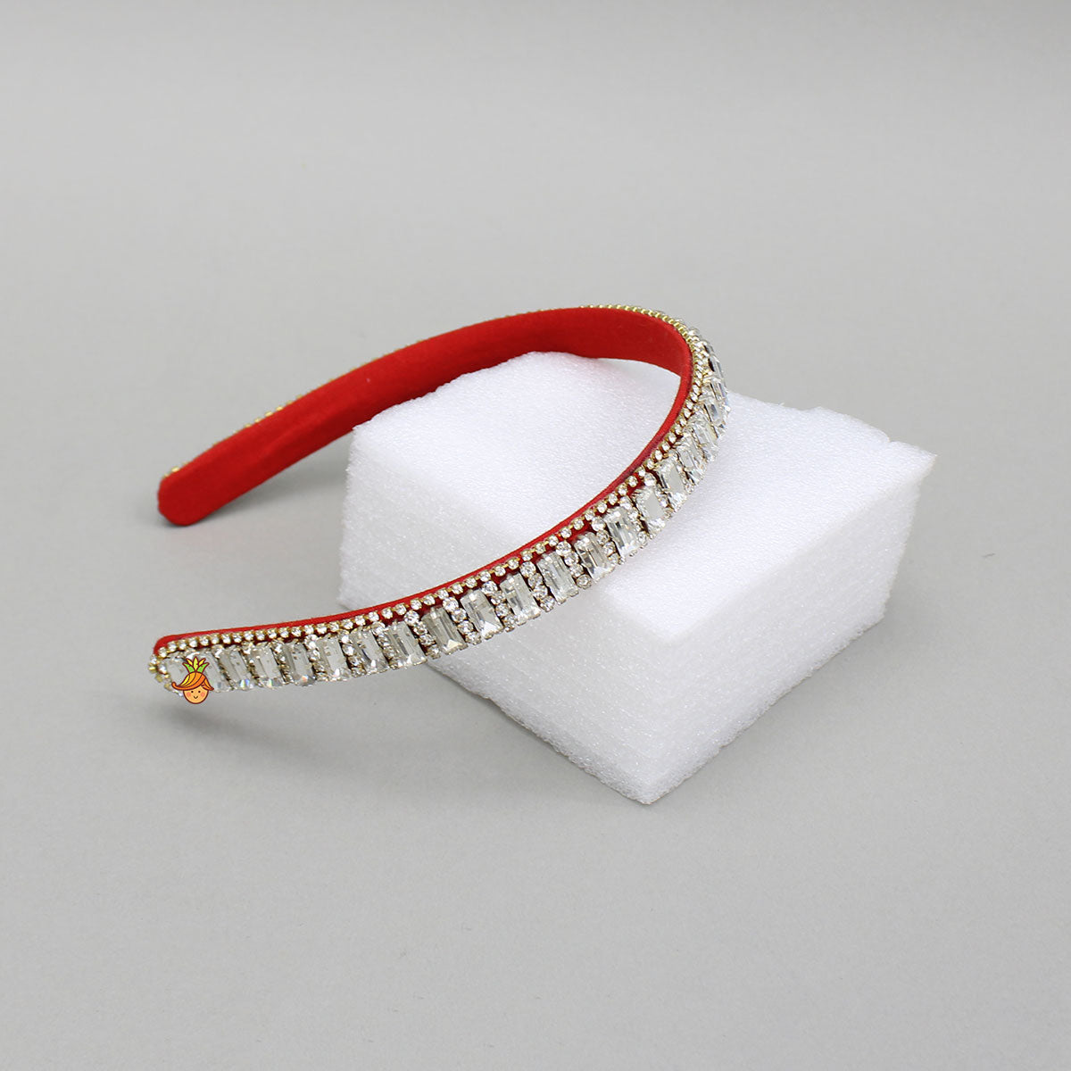 White Artificial Stone Embellished Hairband