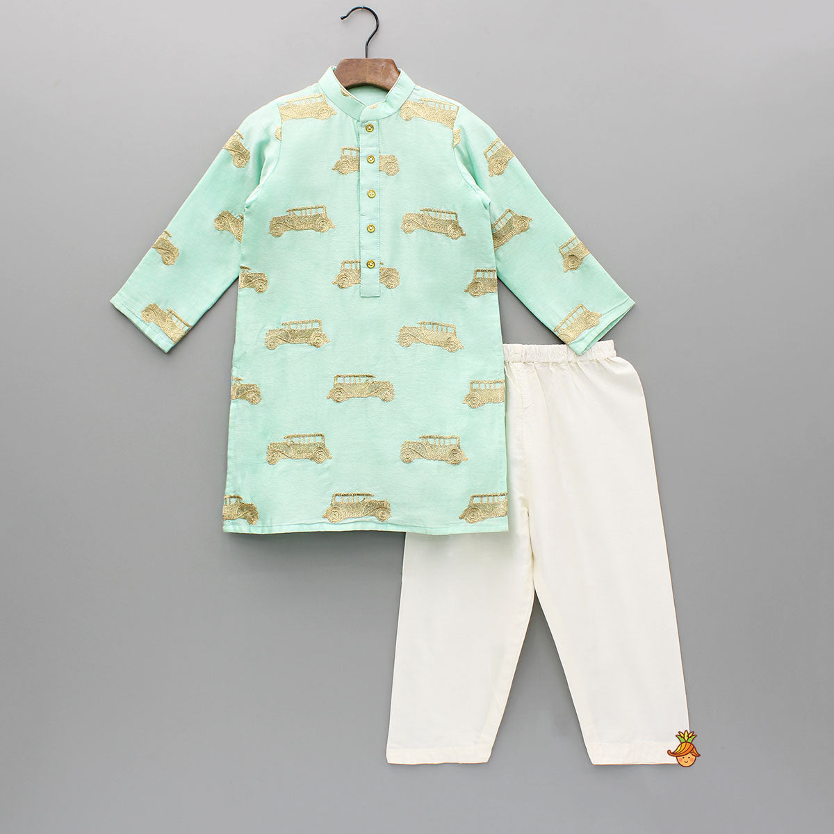 Pre Order: Green Vintage Car Zari Embroidered Kurta And Pyjama