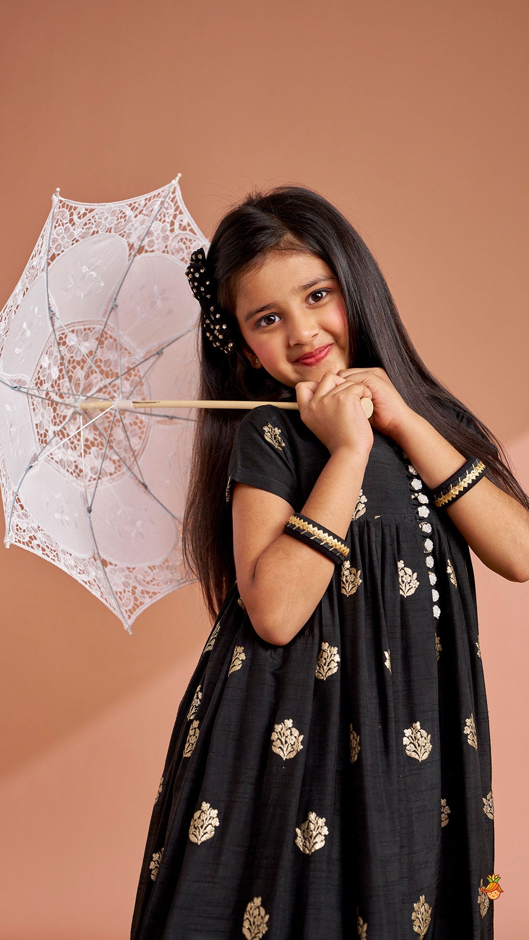 Pre Order: Black Embroidered Scalloped Hem Kurti