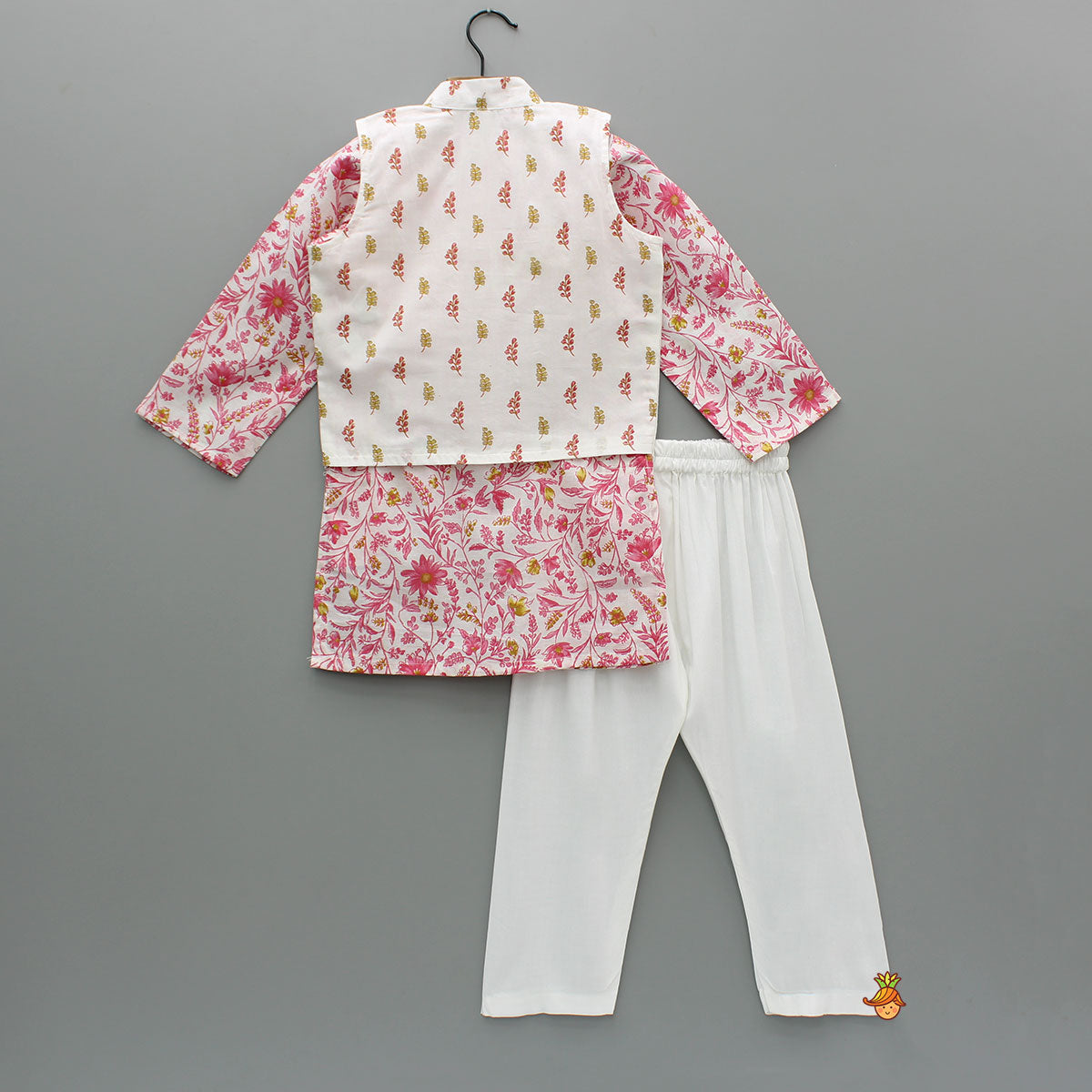 Pre Order: Floral Printed Kurta And Jacket With Pyjama