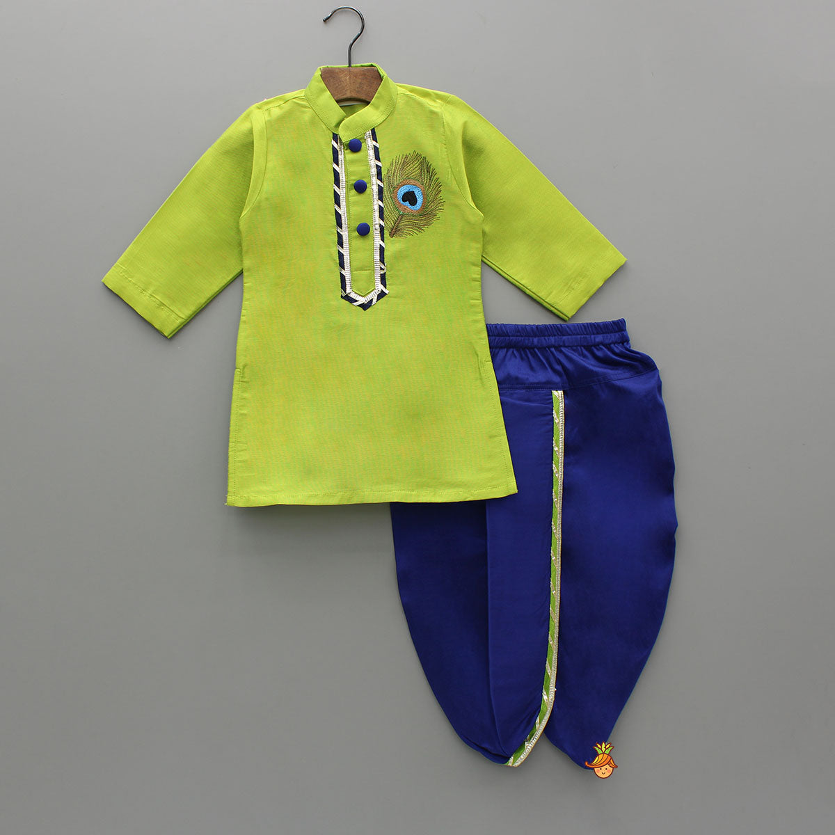 Green Gota Lace Detailed Kurta With Dhoti