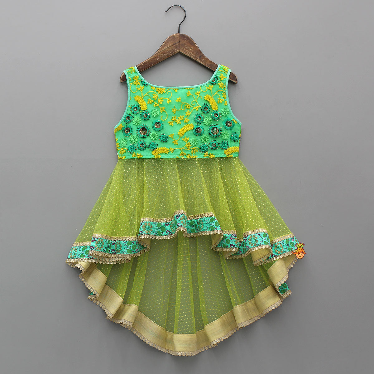 Shimmery High Low Thread Floral Embroidered Kurti And Flared Palazzo