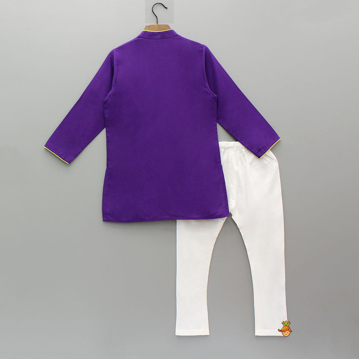 Pre Order: Purple Bird Embroidered Kurta And Pyjama
