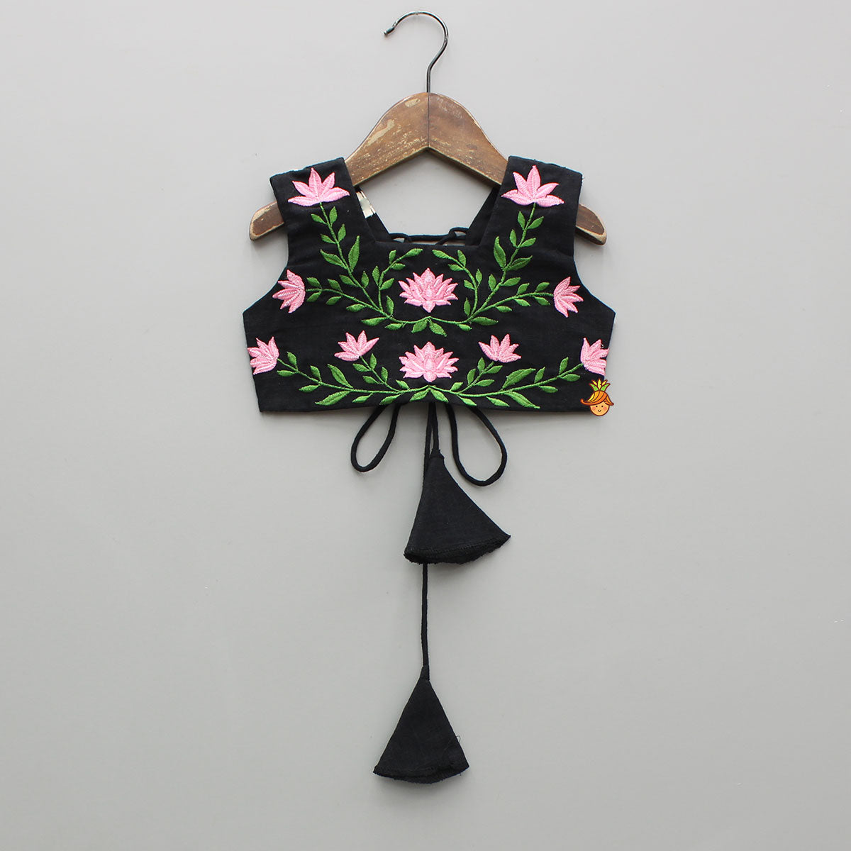 Cute Floral Embroidered Black Crop Top With Skorts