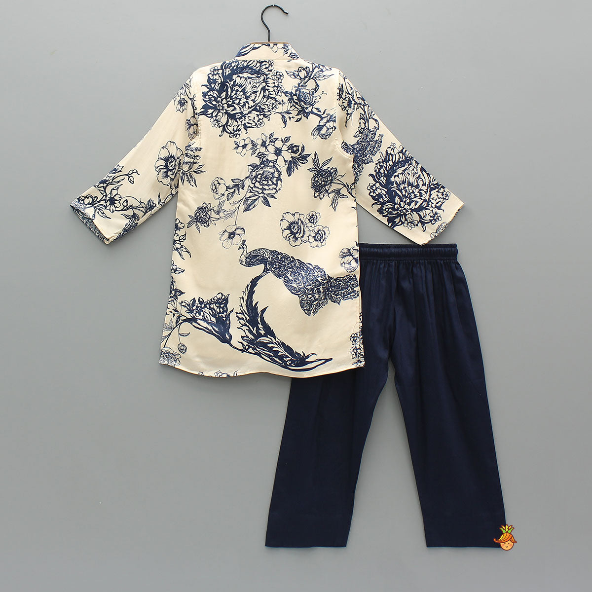 Pre Order: Blue And White Floral Print Kurta And Pyjama