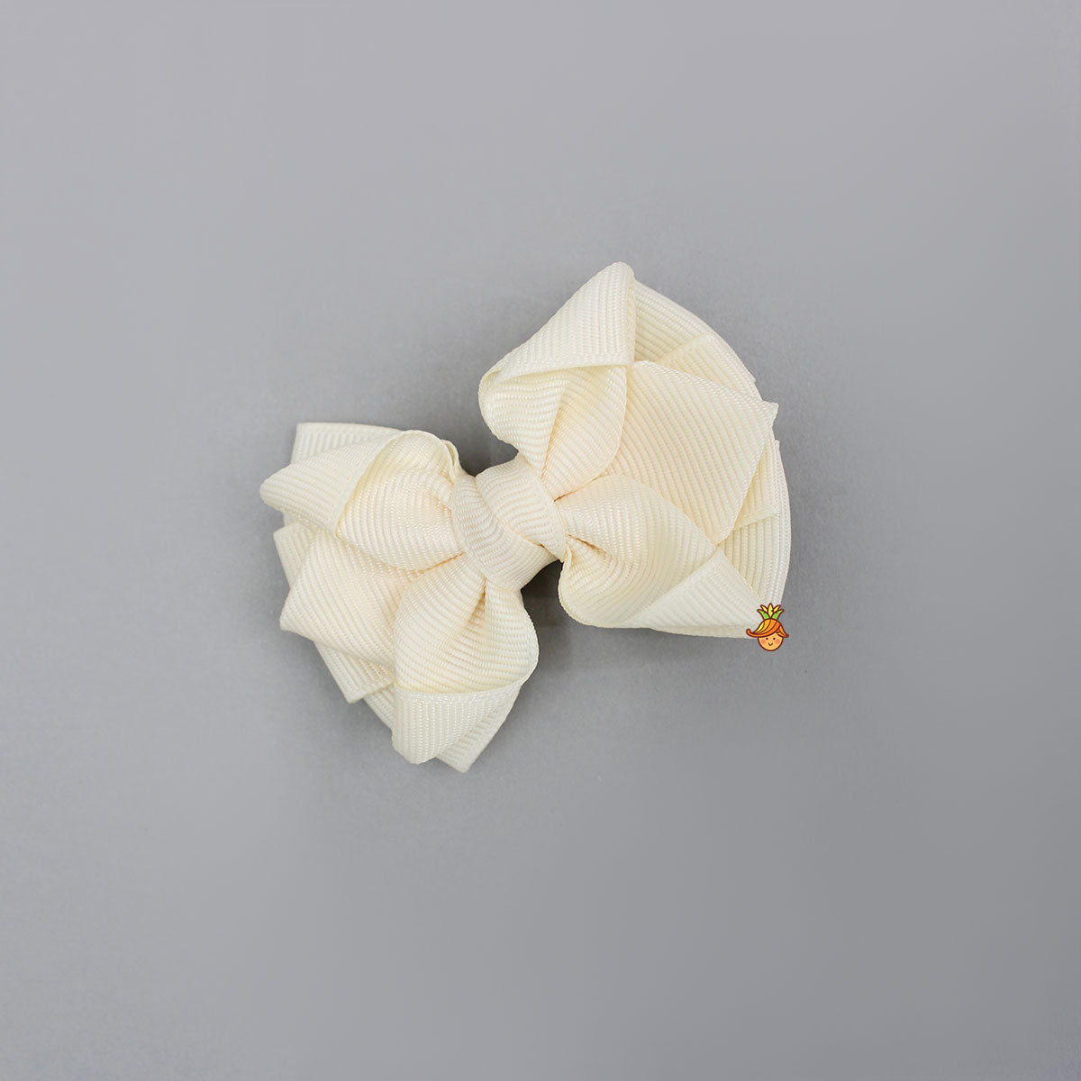 Cream Petal Design Bow Hair Clip