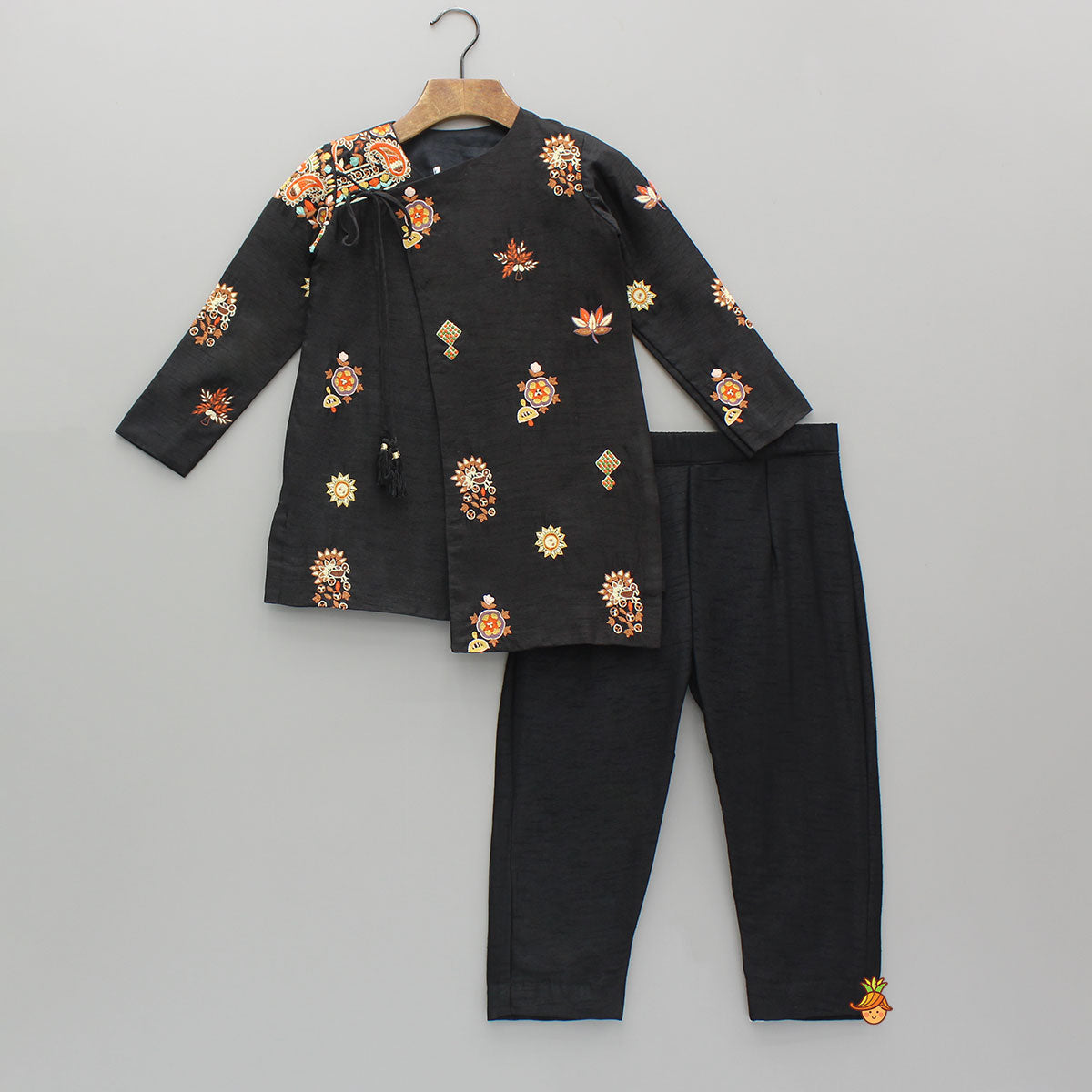Pre Order: Black Asymmetric Floral Embroidered Kurta With Pyjama