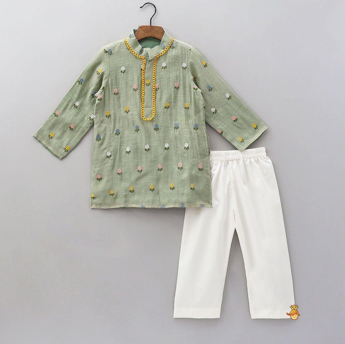 Pre Order: Floral Embroidered Mul Chanderi Kurta With Pyjama