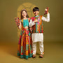 Elegant Multicolour Printed Sleeveless Dress With Attached Bag And Matching Hairband twinning model image 1