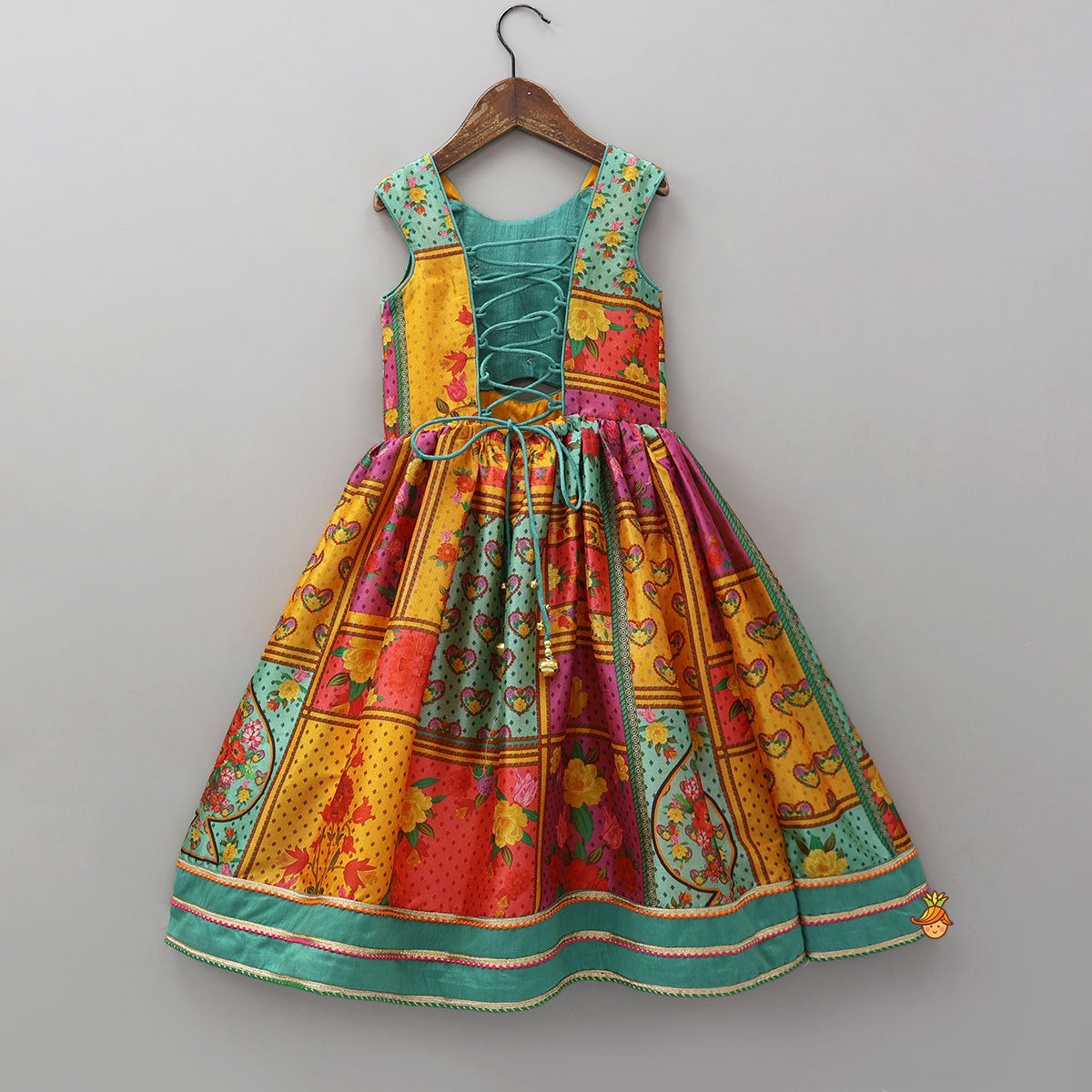 Pre Order: Elegant Multicolour Printed Sleeveless Dress With Attached Bag And Matching Hairband