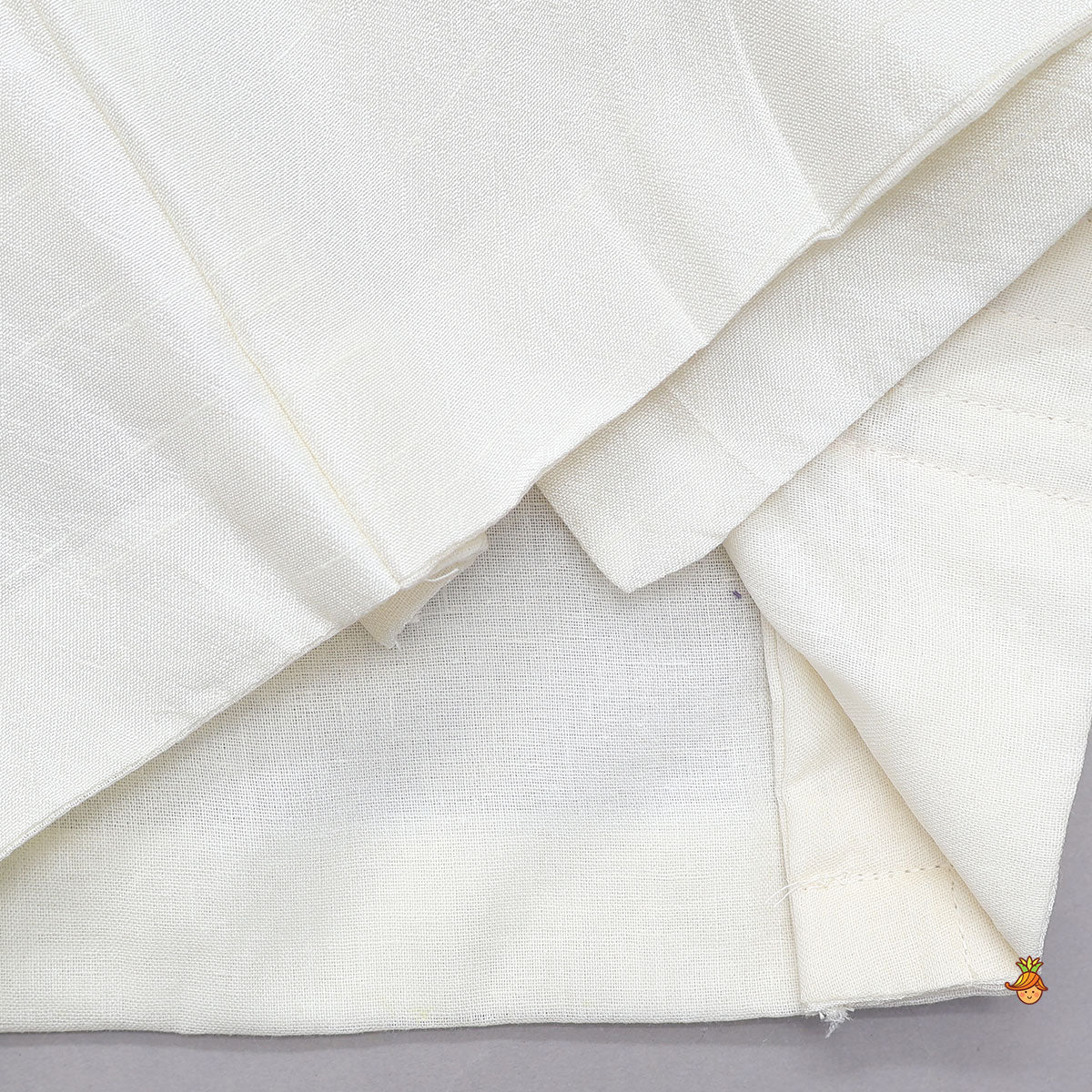 Pre Order: Mor Pankh Embroidered Kurta And Dhoti With Mukut And Basuri