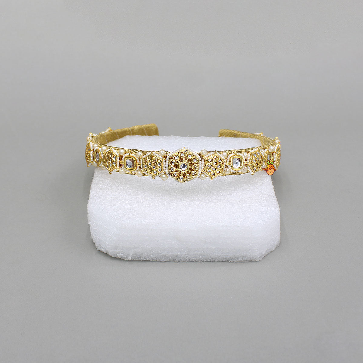 Lace Detailed Elegant Hair Band