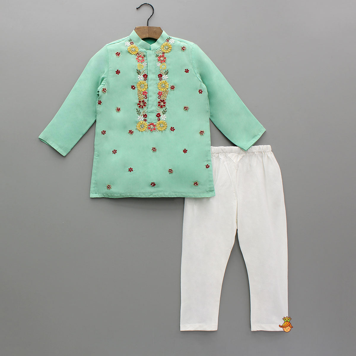 Pre Order: Floral Green Hand Embroidered Kurta With Pyjama