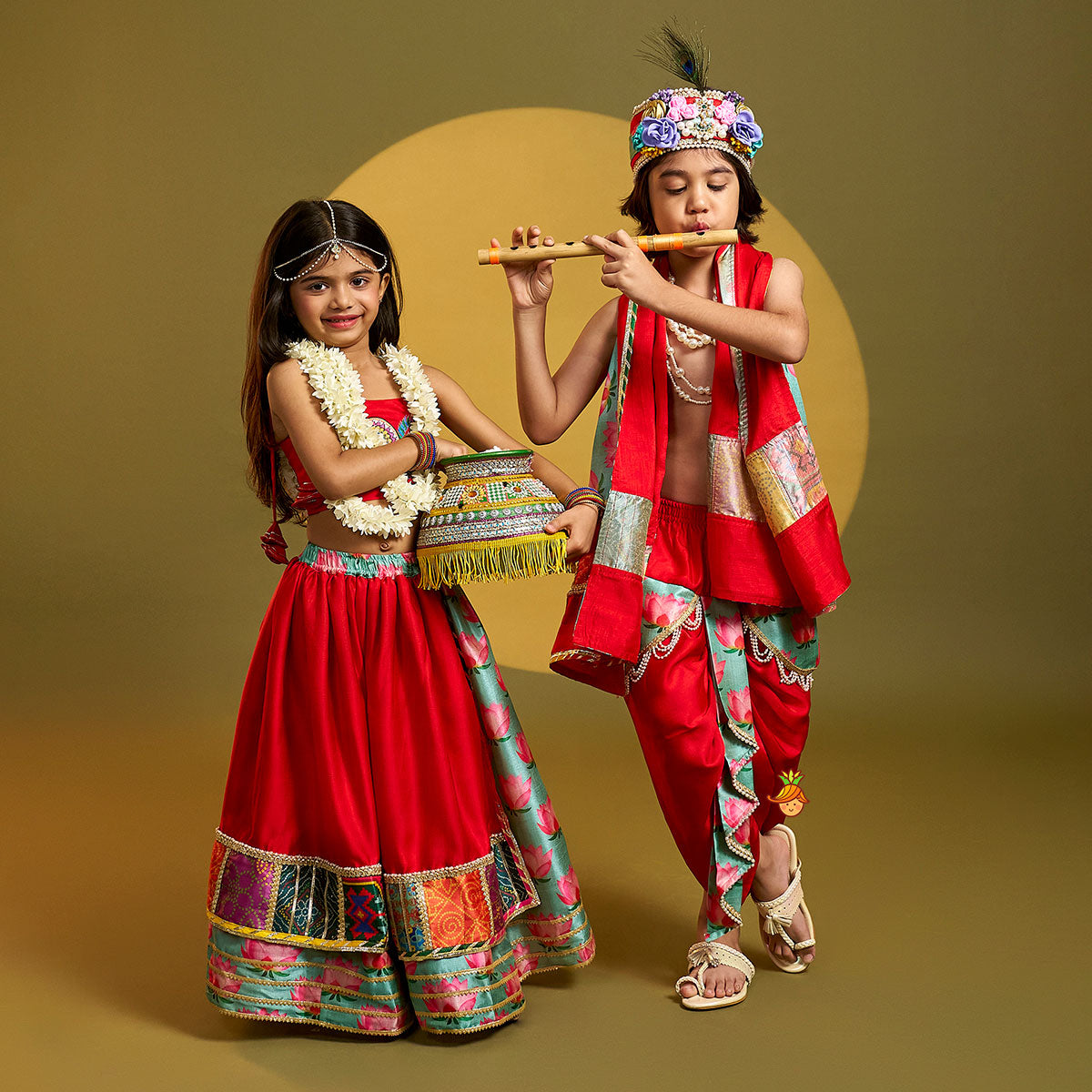 Festive Red Dhoti With Printed Shawl And Mor Pankh-Embellished Headband twinning model image 3