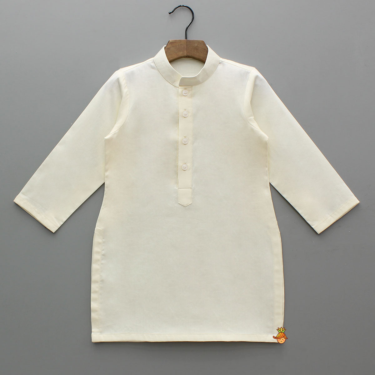 Pre Order: Off White Kurta With Printed Pleated Jacket And Pyjama