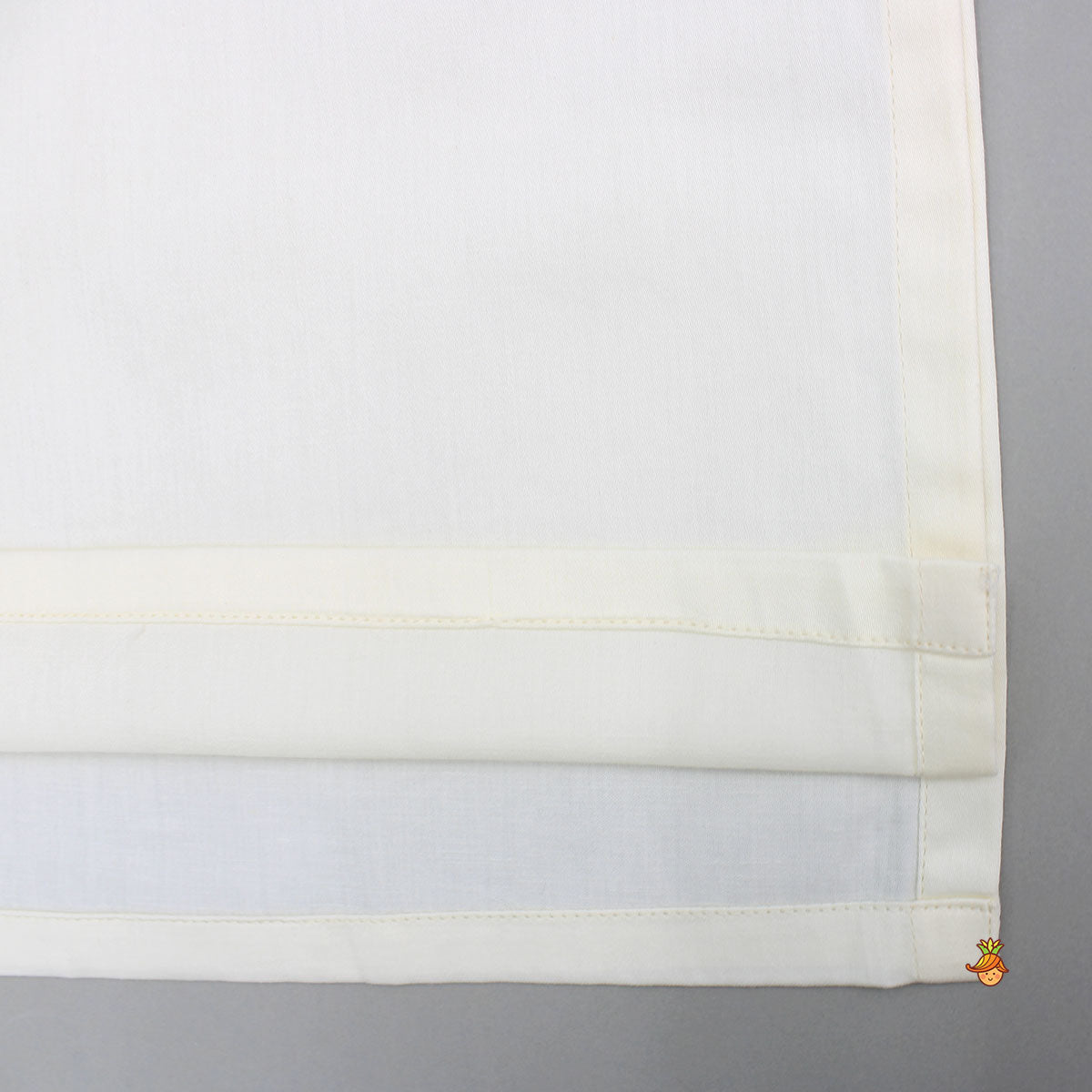 Pre Order: Off White Kurta With Printed Pleated Jacket And Pyjama