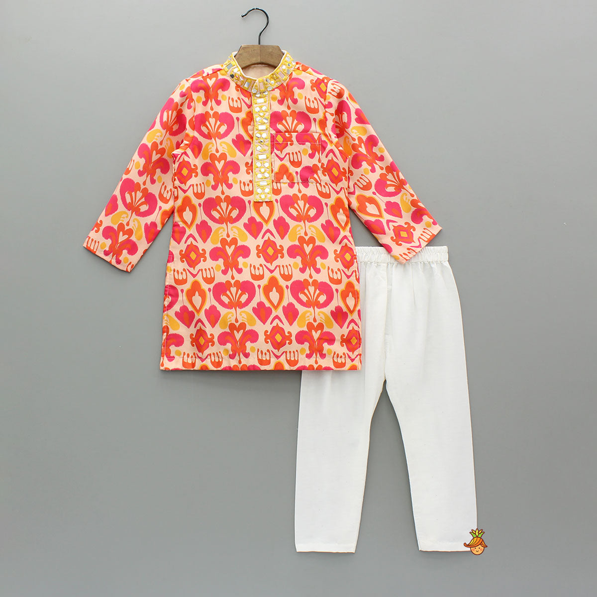 Pre Order: Abstract Print Kurta With Pyjama