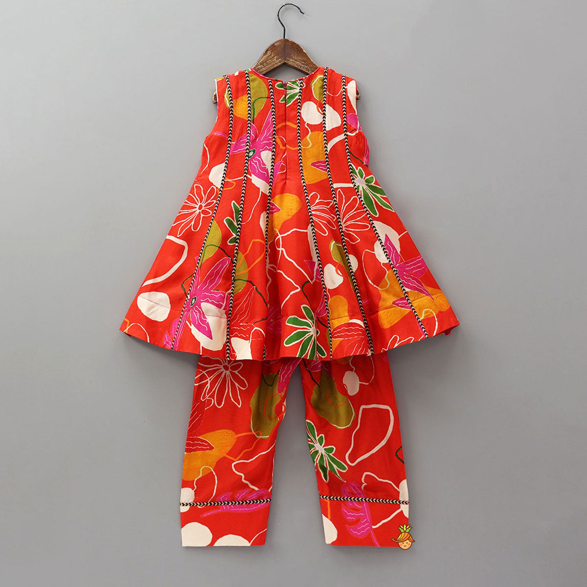 Floral Printed Sleeveless Kurti With Matching Pant
