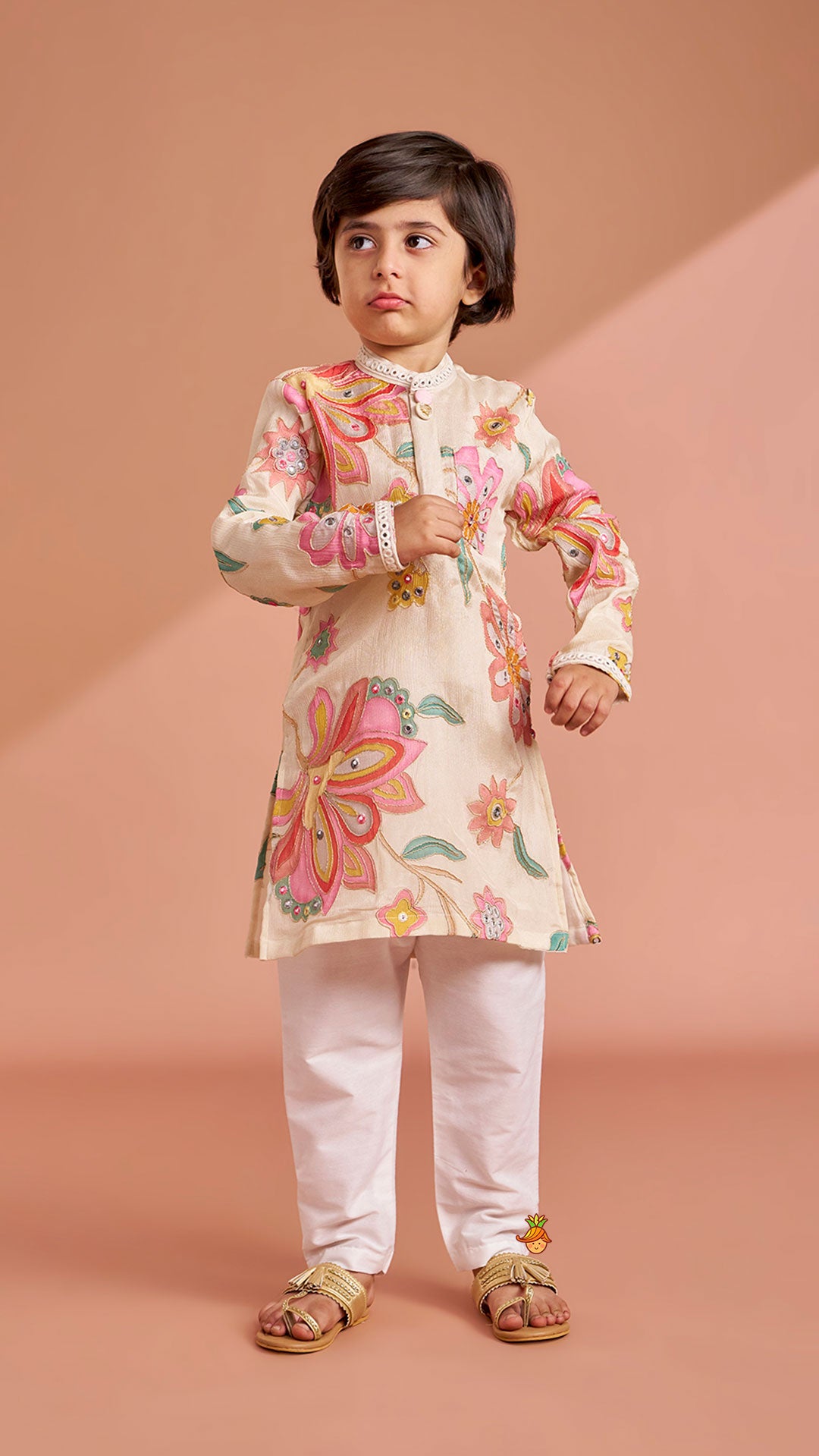 Pre Order: Off White Stylish Floral Kurta With White Pyjama