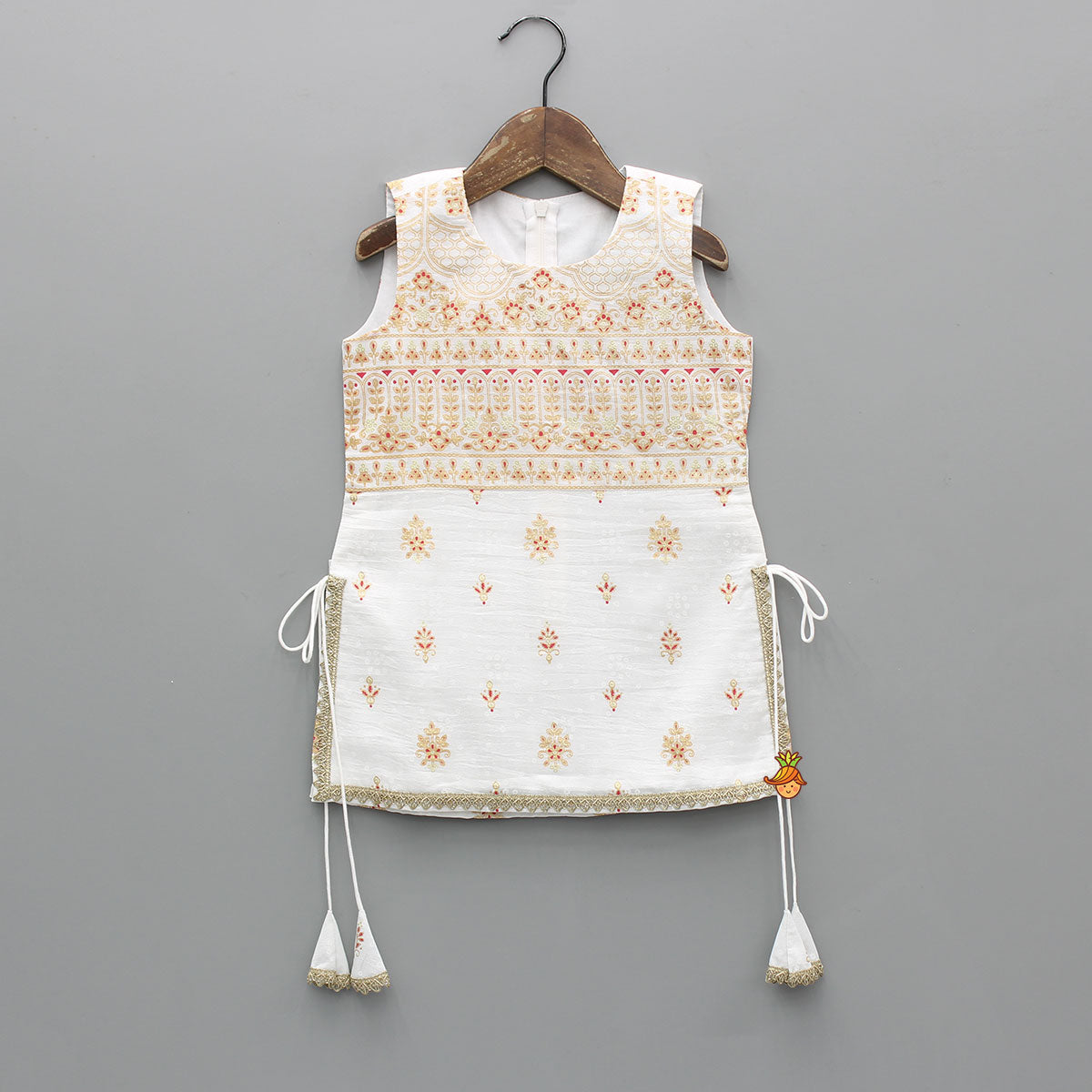 Pre Order: Elegant Ethnic Printed Kurti With Dhoti And Dupatta