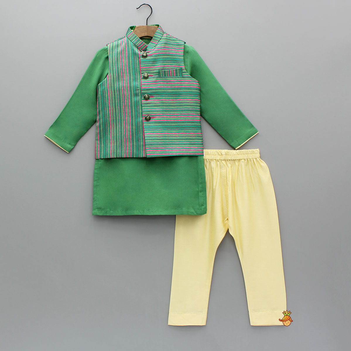 Pre Order: Green Kurta With Printed Jacket And Pyjama