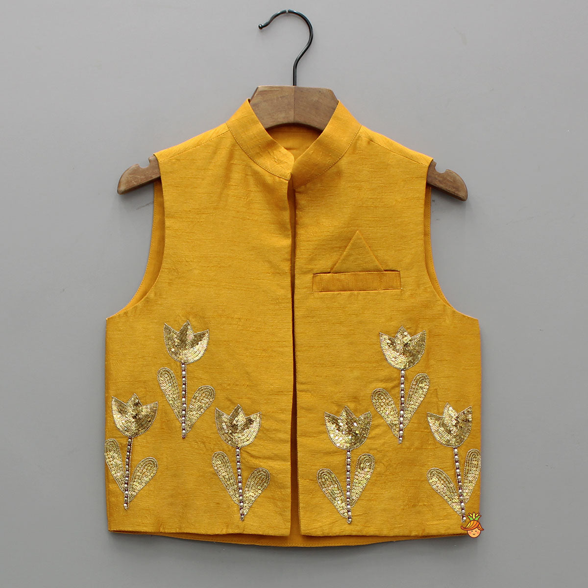 Pre Order: Ethnic Kurta With Front Open Embroidered Jacket And Pyjama