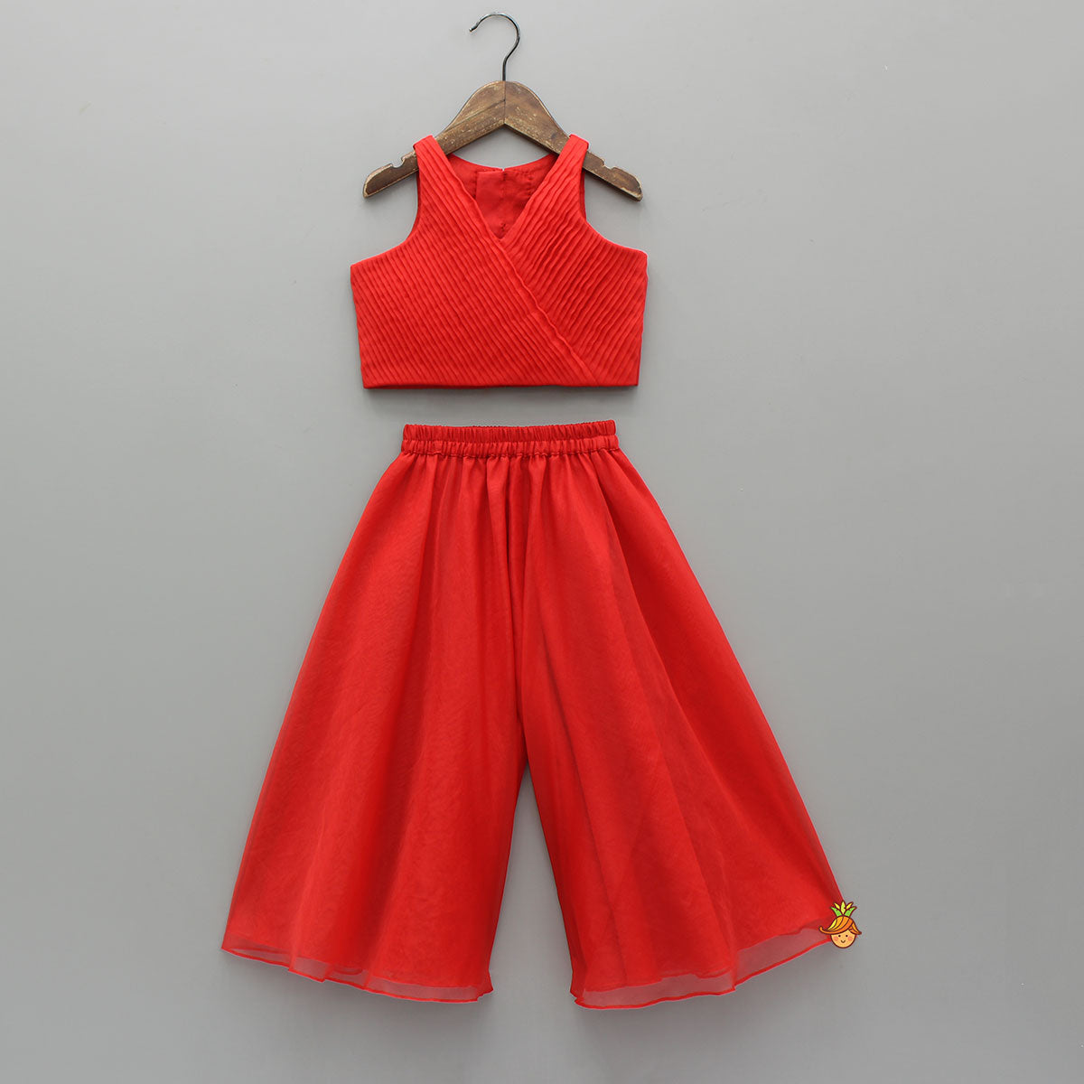 Pre Order: Gorgeous Sleeveless Pin Tuck Detailed Top With Embroidered Cape And Palazzo