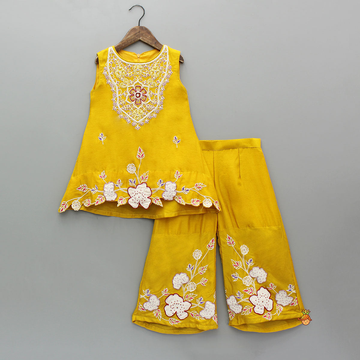 Pre Order: Beautiful Floral Embroidered Sleeveless Kurti With Palazzo
