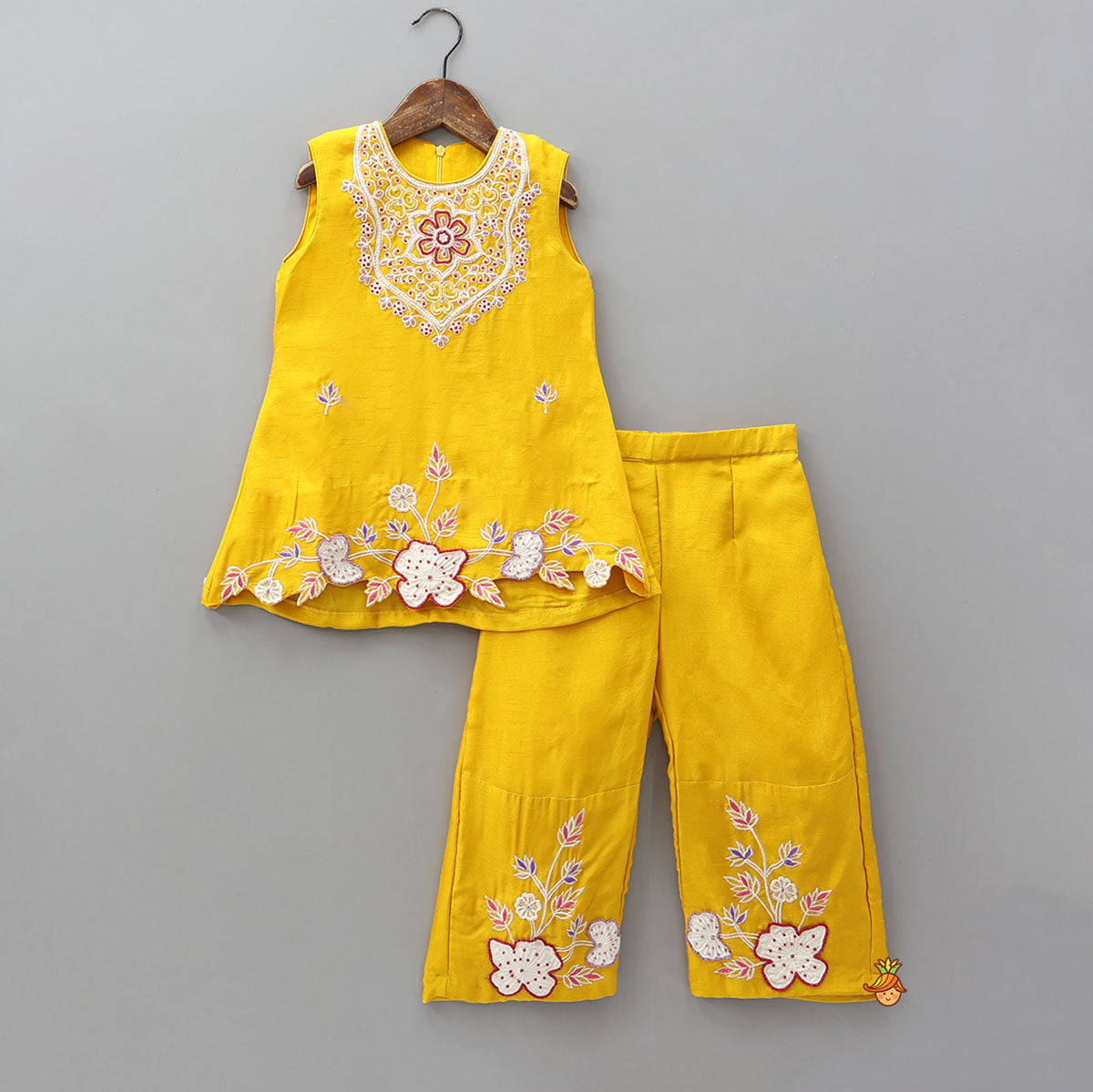Pre Order: Beautiful Floral Embroidered Sleeveless Kurti With Pant