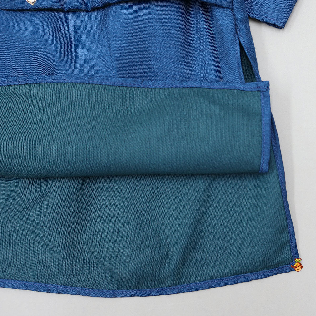 Pre Order: Faux Jacket Style Embroidered Kurta With Pyjama