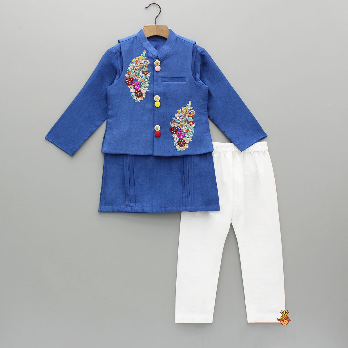 Pre Order: Pin Tuck Detailed Kurta With Embroidered Jacket And Pyjama