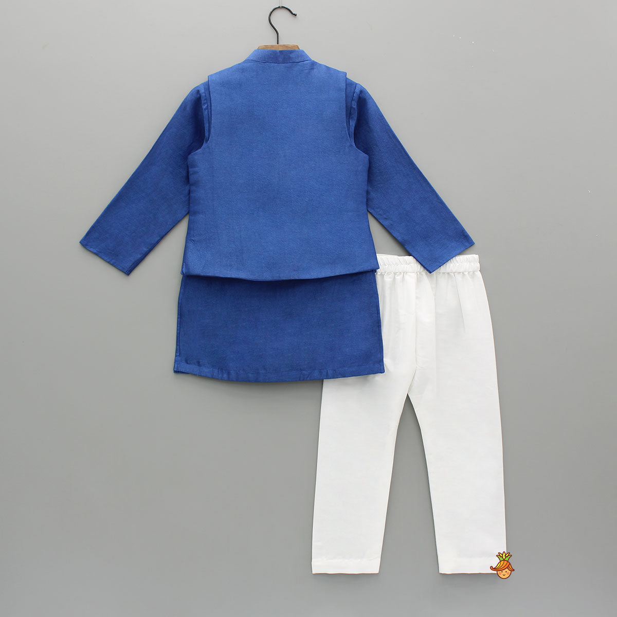 Pre Order: Pin Tuck Detailed Kurta With Embroidered Jacket And Pyjama