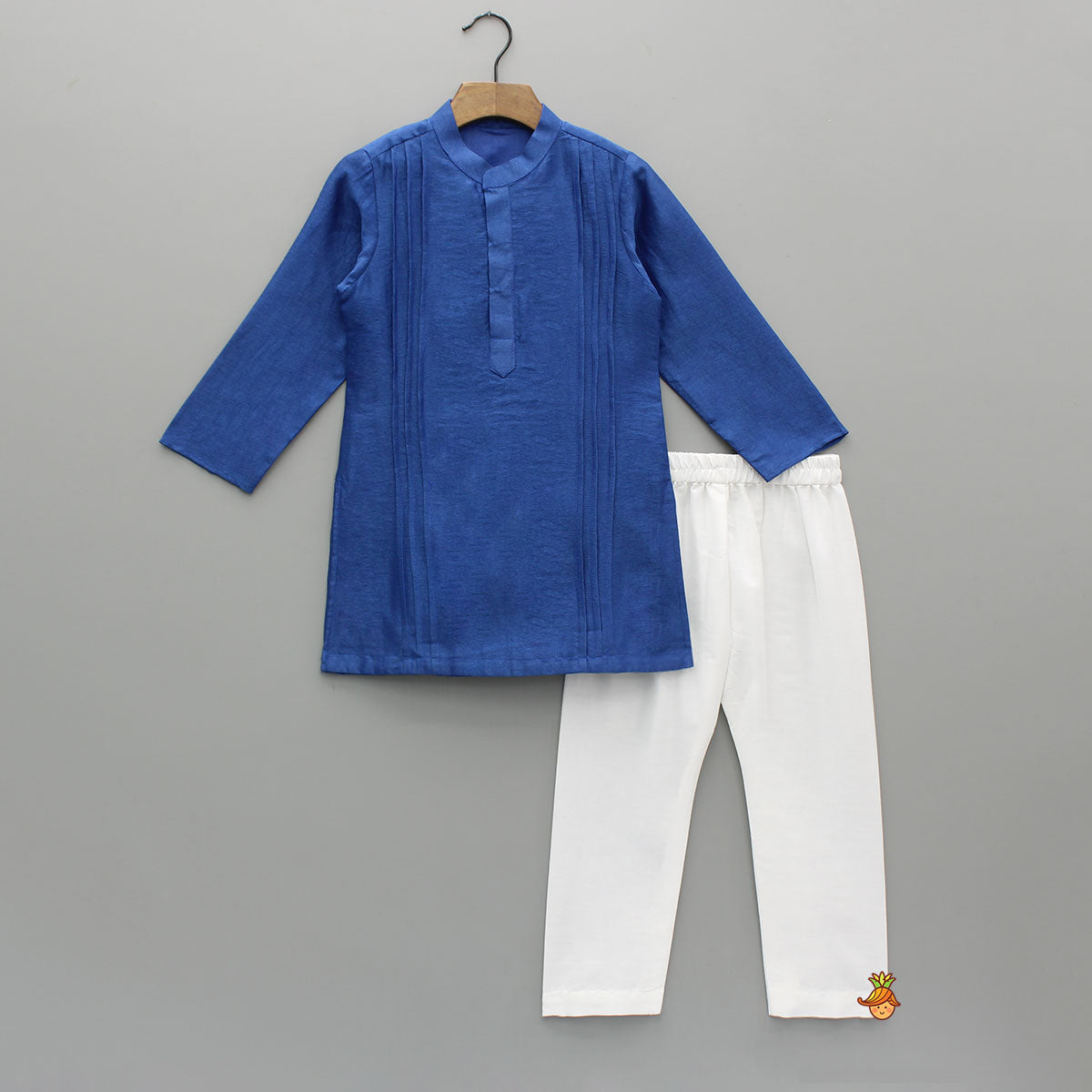Pre Order: Pin Tuck Detailed Kurta With Embroidered Jacket And Pyjama