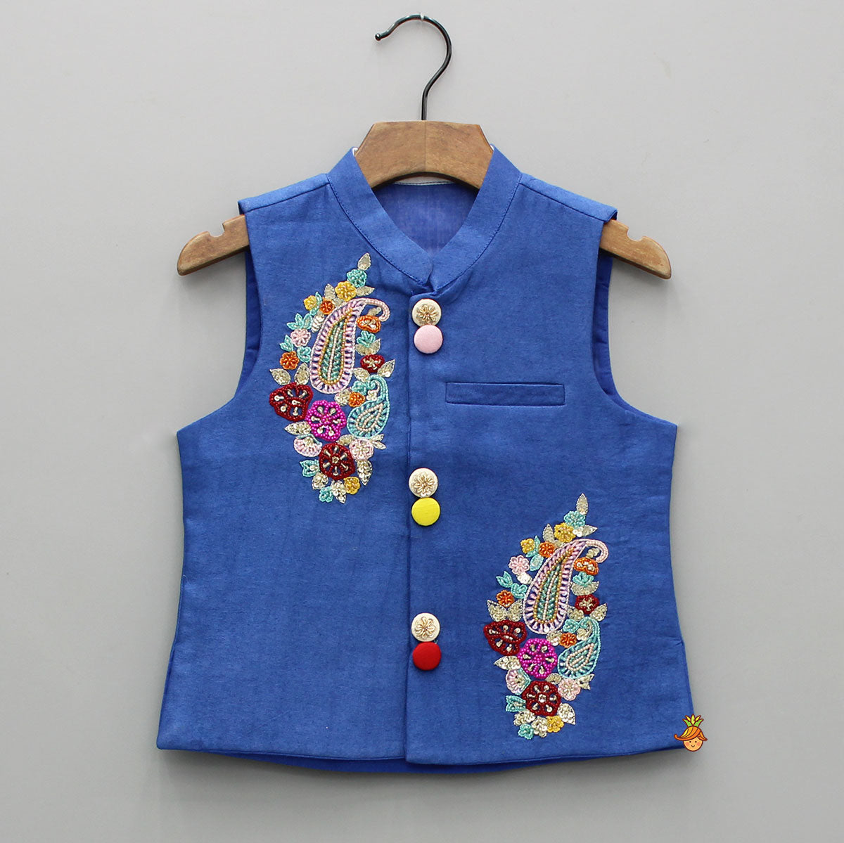 Pre Order: Pin Tuck Detailed Kurta With Embroidered Jacket And Pyjama