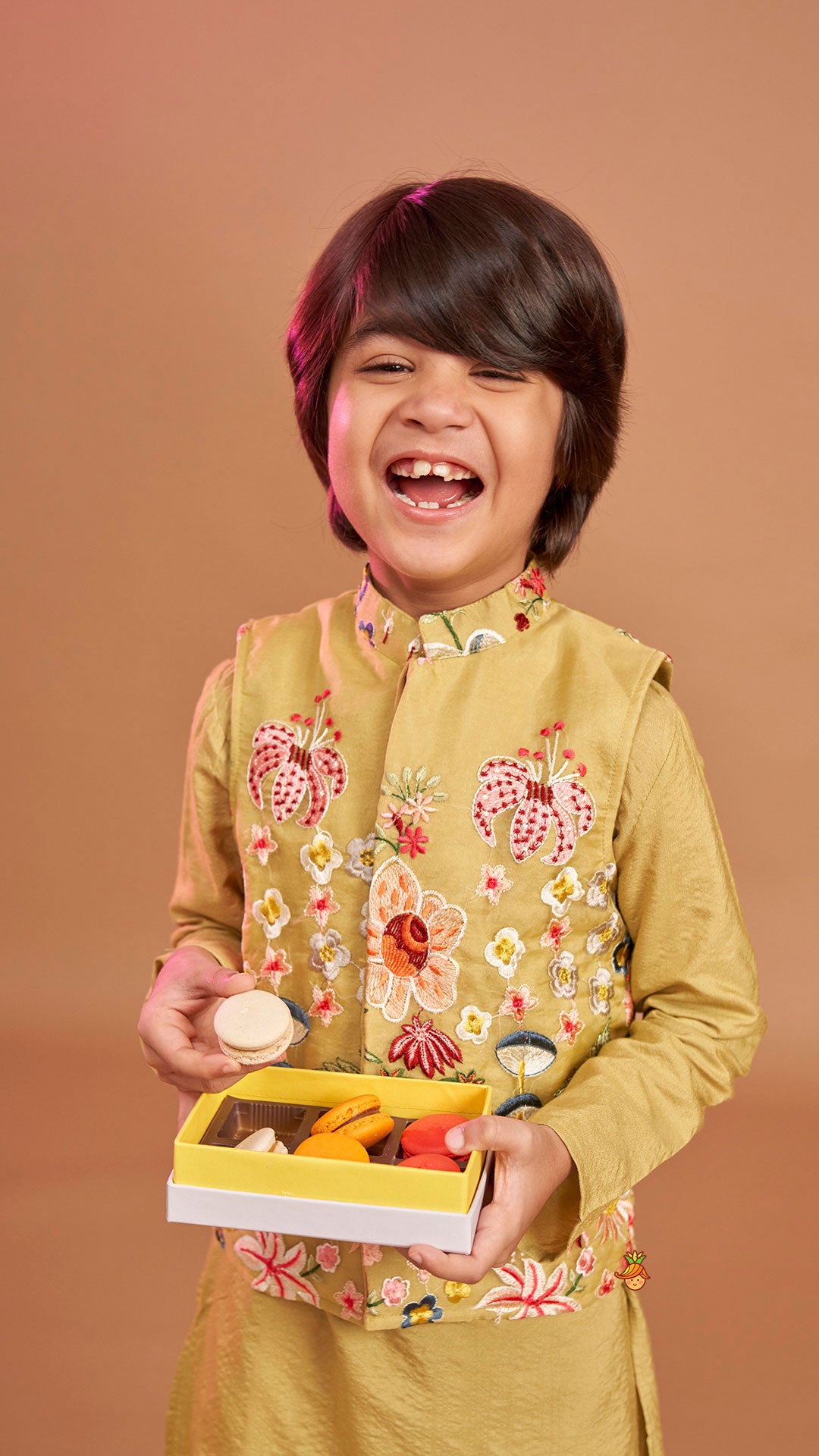 Pre Order: Ethnic Kurta And Floral Embroidered Jacket With Pyjama