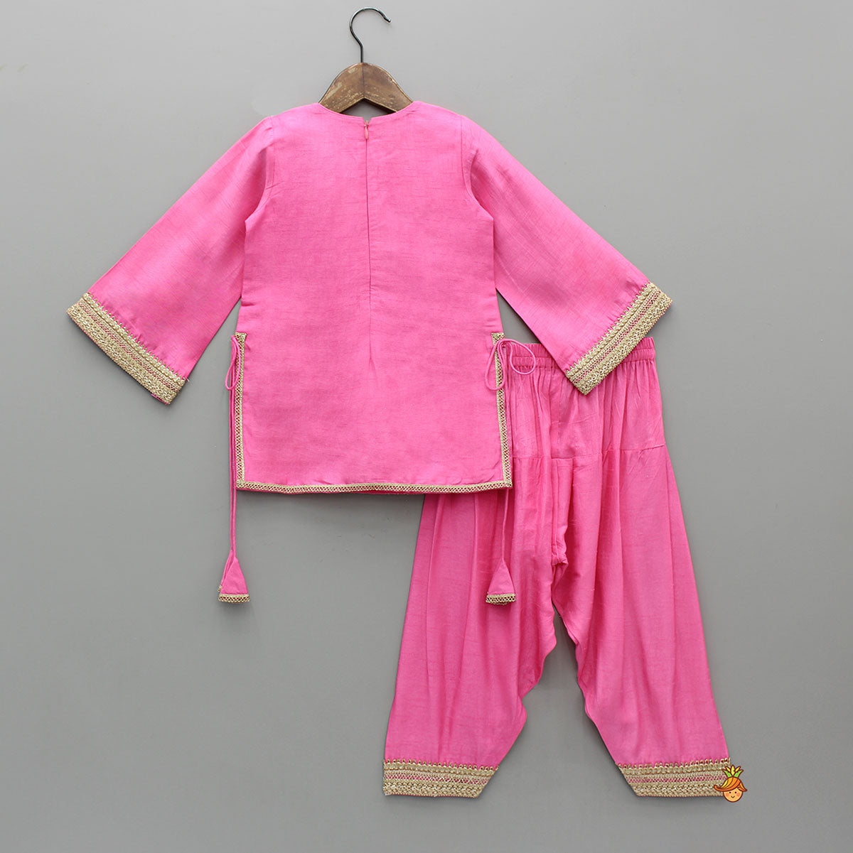 Pre Order: Elegant Yoke-Detail Kurti With Matching Salwar And Dupatta