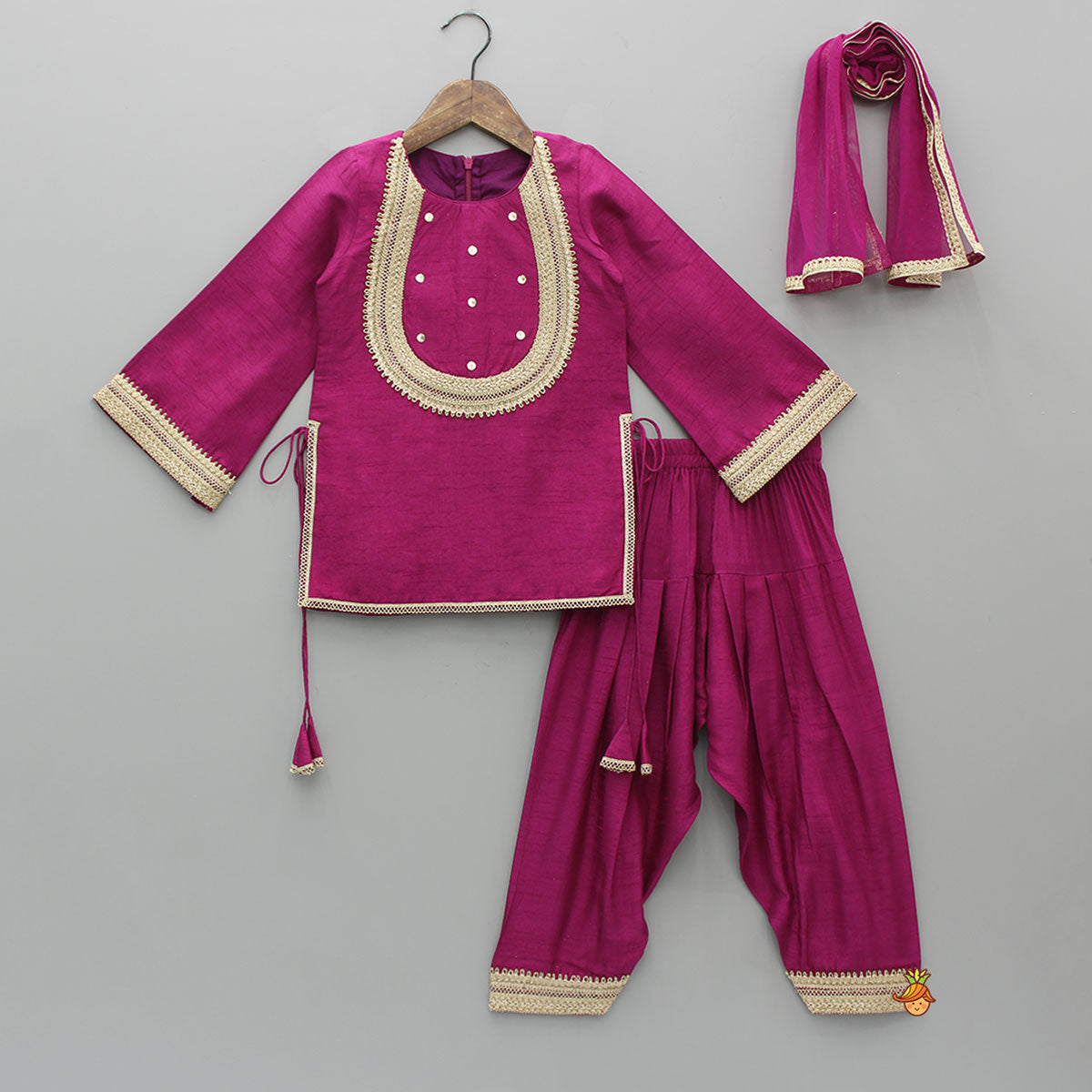 Pre Order: Yoke-Detail Ethnic Kurti With Matching Salwar And Dupatta
