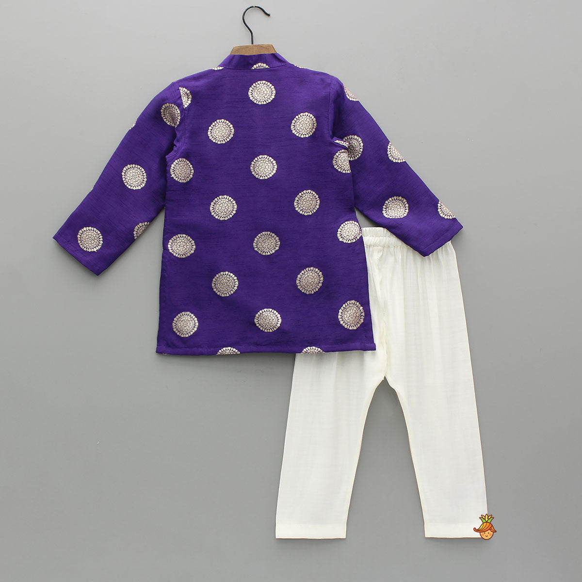 Pre Order: Festive Silk Kurta With Pyjama