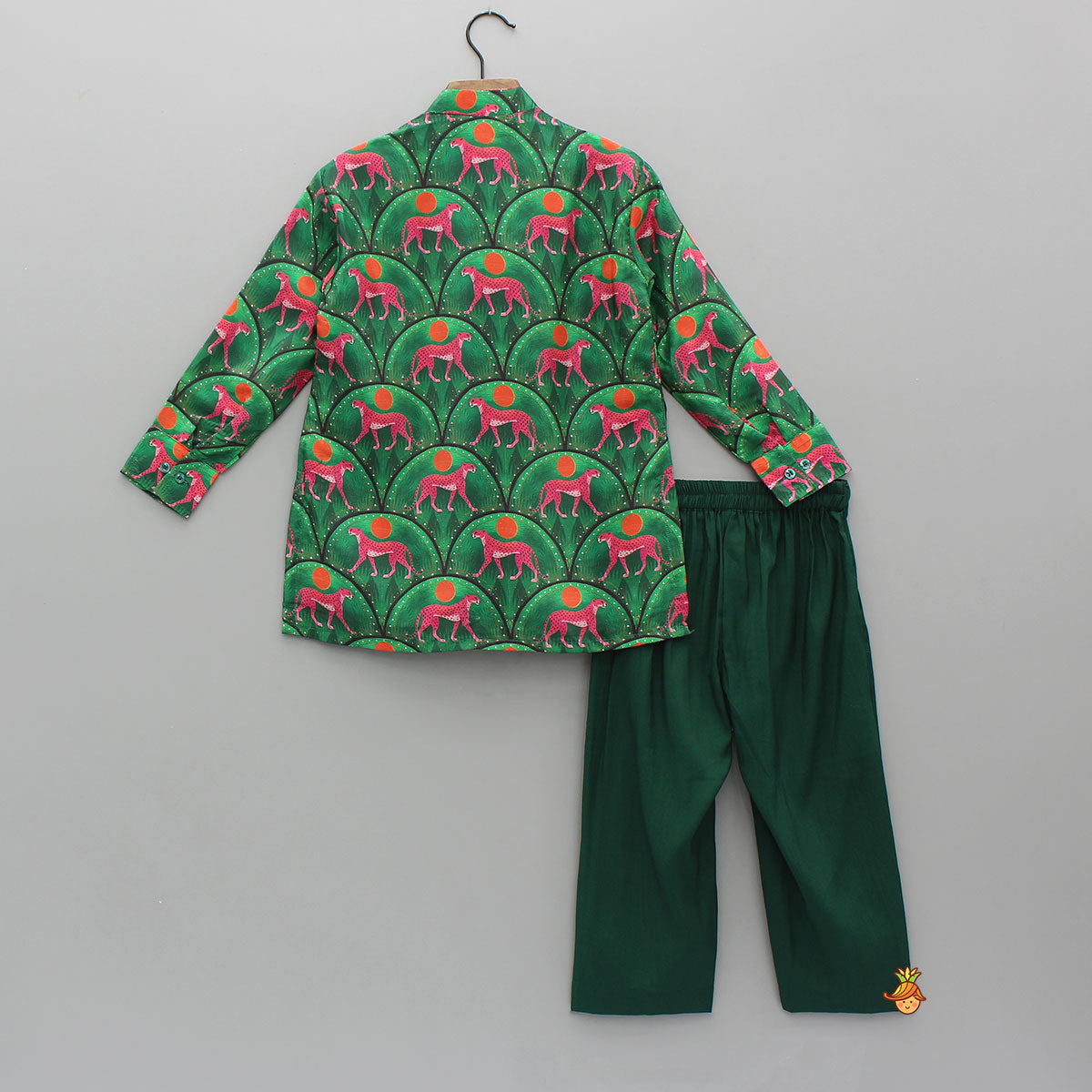 Pre Order: Animal Print Front-Button Kurta With Pyjama