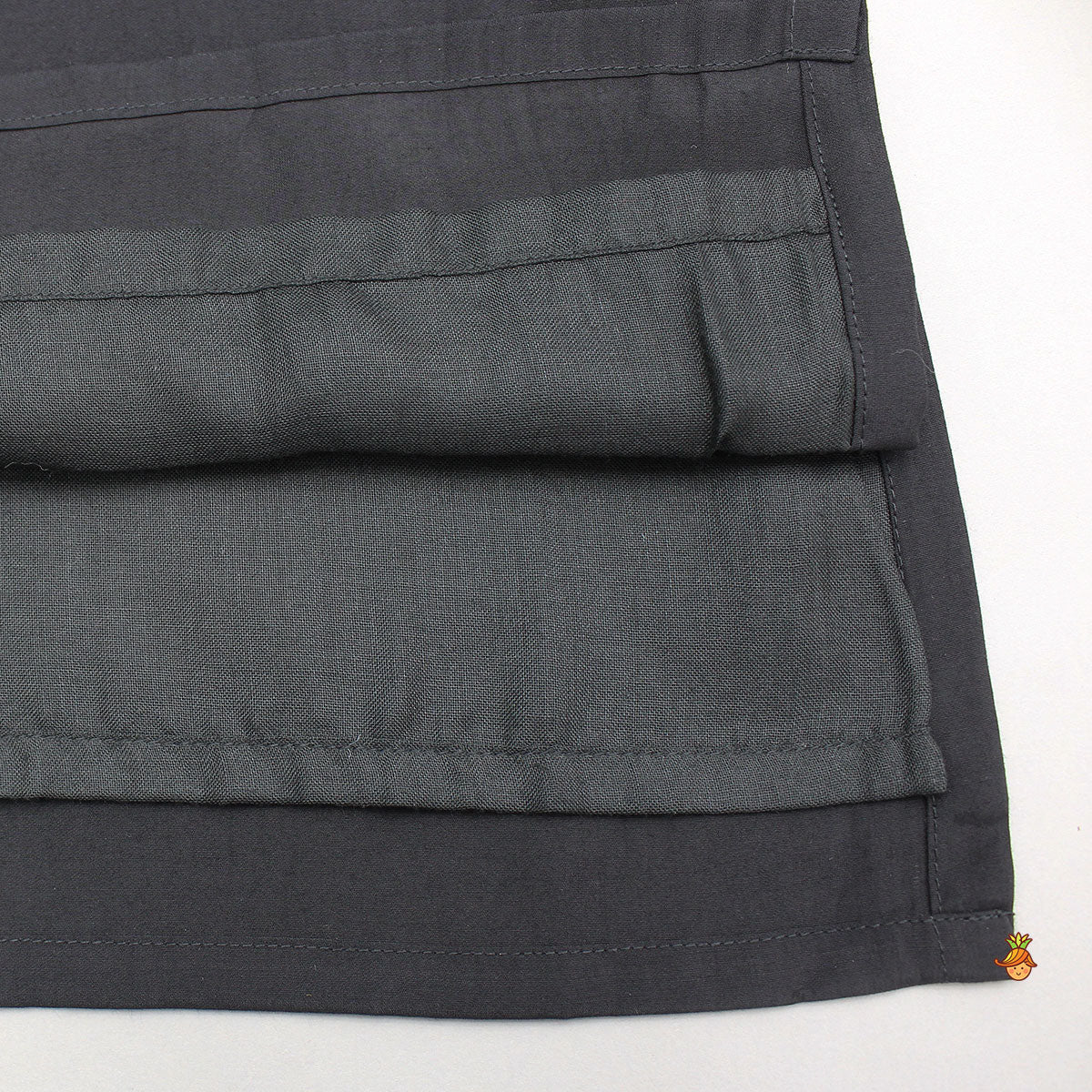 Pre Order: Thread-Detail Kurta With Front-Open Jacket And Pyjama