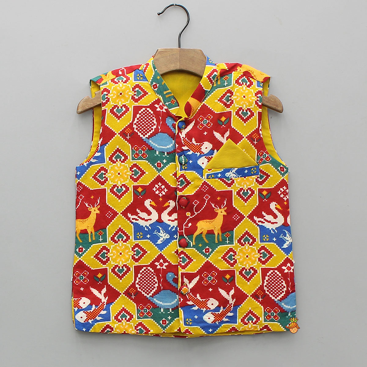 Pre Order: Ethnic Kurta With Pocket Detail Printed Jacket And Pyjama