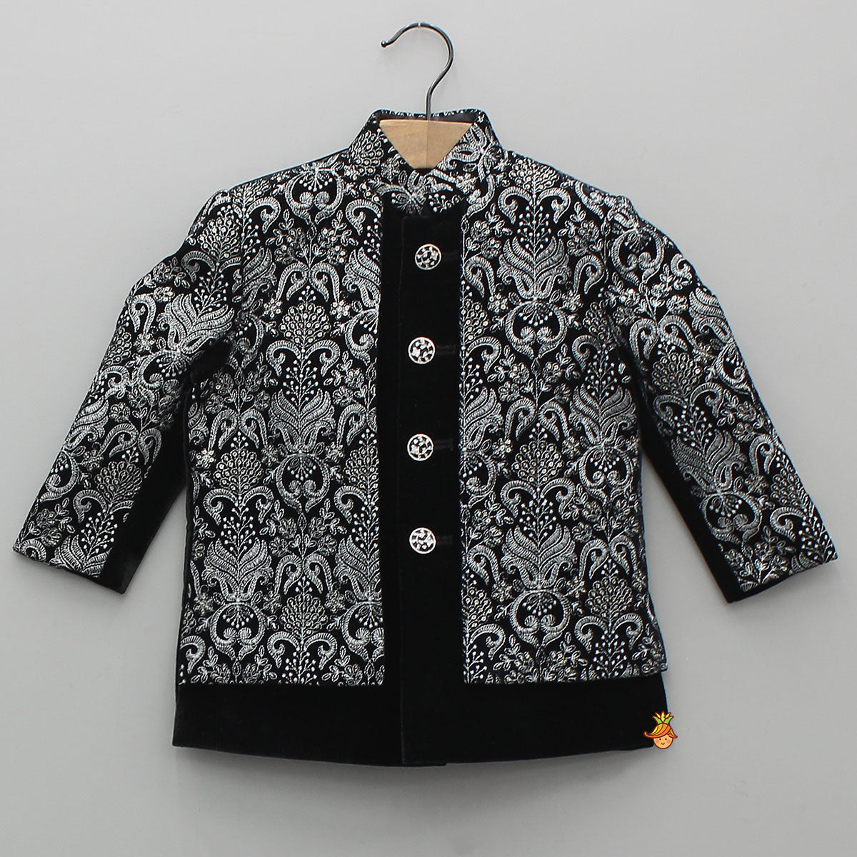 Pre Order: Exquisite Thread-Embroidered Jacket-Style Velvet Sherwani With Pyjama