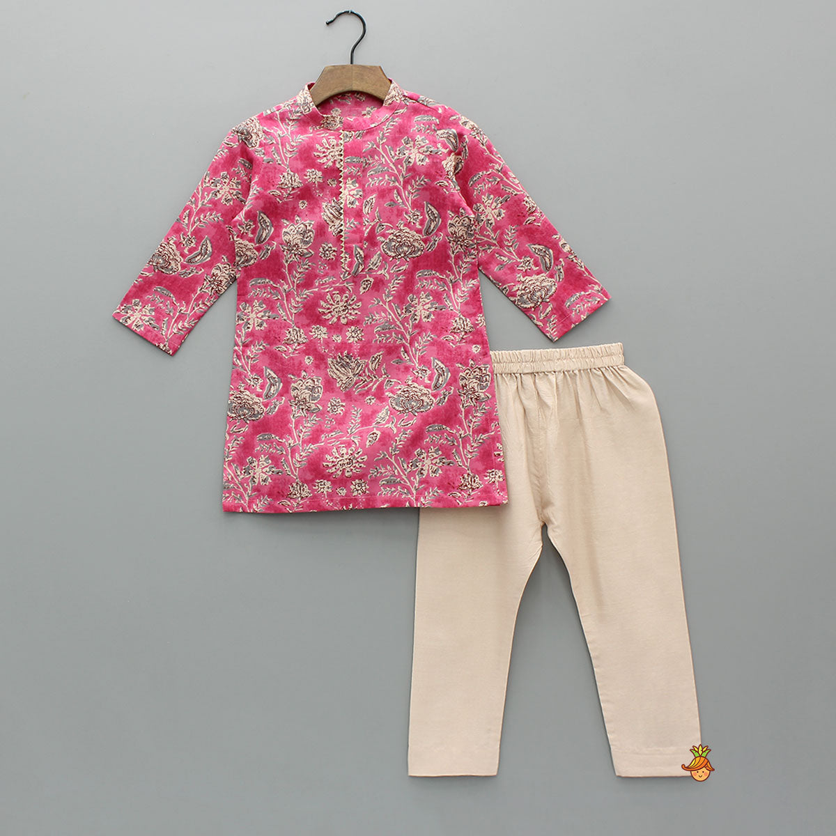 Pre Order: Lace-Detailed Beautiful Floral Printed Ethnic Kurta With Pyjama