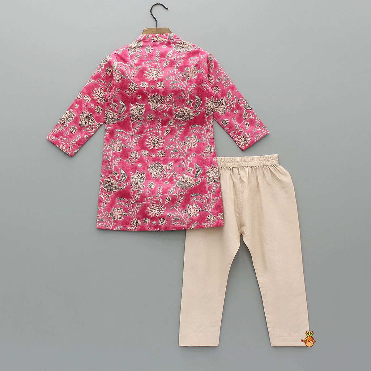 Pre Order: Lace-Detailed Beautiful Floral Printed Ethnic Kurta With Pyjama